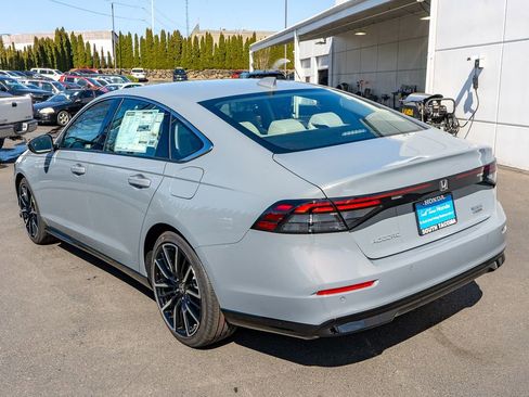 New 2026 Honda Accord Touring image 8