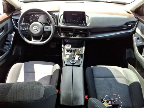 Used 2023 Nissan Rogue SV AWD/4WD image 10