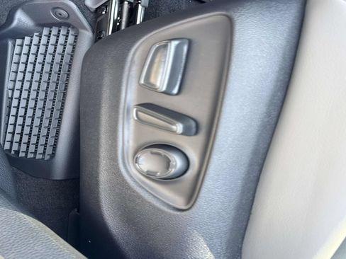 New 2026 Toyota Sienna XLE FWD image 13