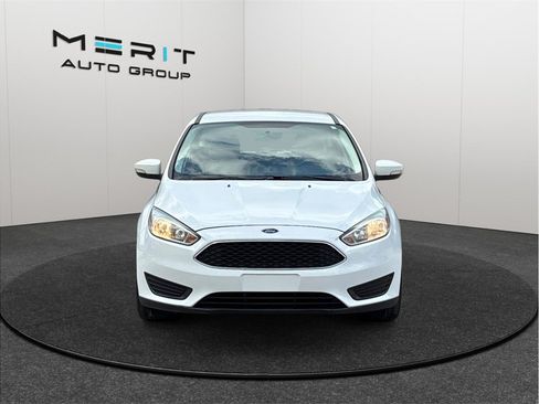 Used 2015 Ford Focus SE FWD image 3