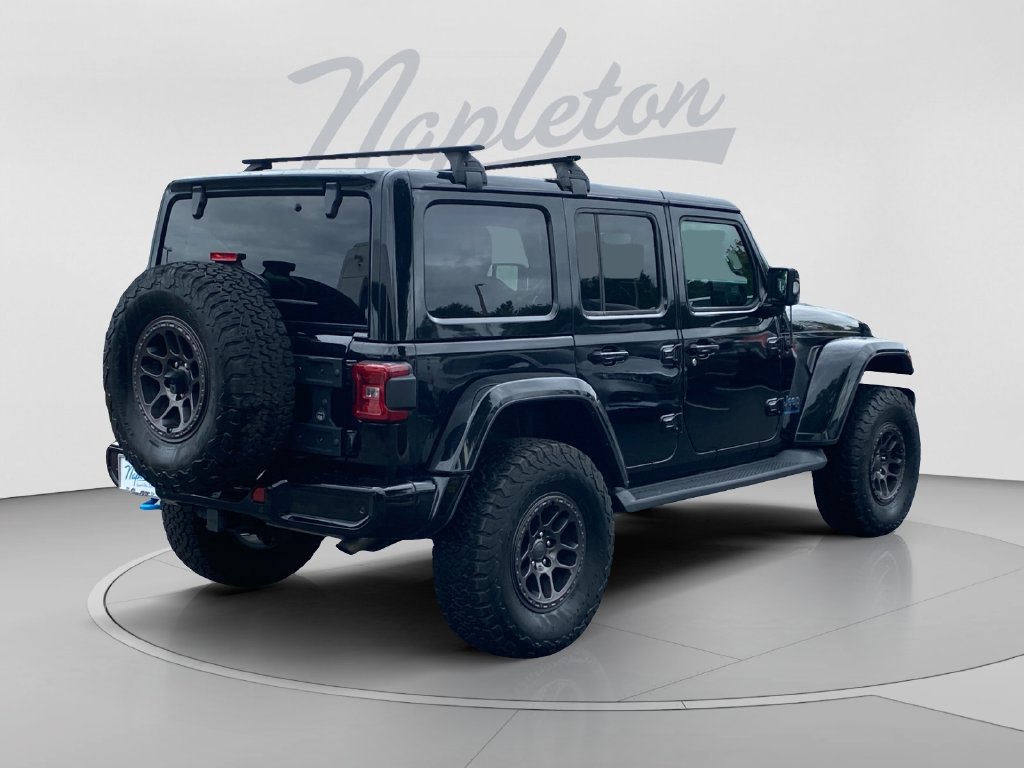 Used 2023 Jeep Wrangler Unlimited Sahara AWD/4WD image 6