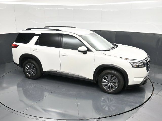 Used 2025 Nissan Pathfinder SV FWD image 48