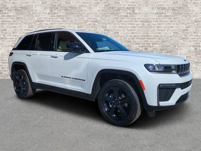 New 2026 Jeep Grand Cherokee Limited w/ Limited Altitude Package