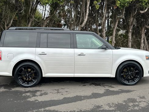 Used 2019 Ford Flex Limited w/ Equipment Group 303A image 3