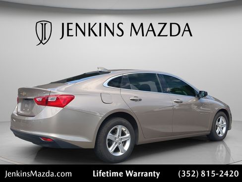 Used 2024 Chevrolet Malibu LT image 4