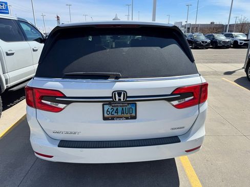 Used 2024 Honda Odyssey Touring image 5
