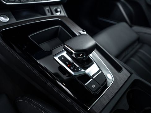 Certified 2025 Audi Q5 2.0T Premium Plus w/ Premium Plus Package image 10