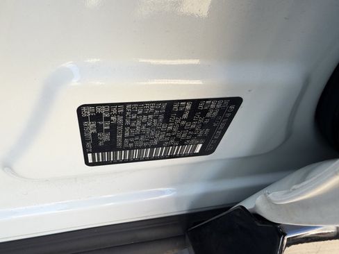 Used 2025 Nissan Rogue Platinum w/ Tech Package FWD image 44
