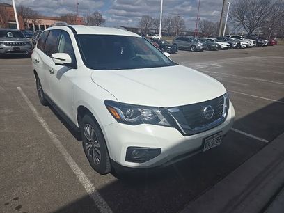 Used 2019 Nissan Pathfinder SL