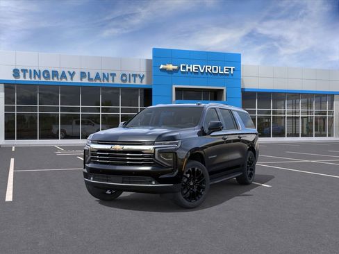 New 2026 Chevrolet Suburban LT RWD image 8