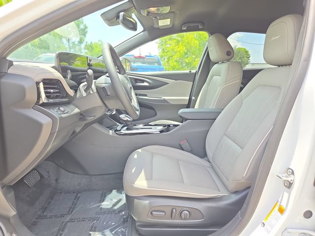 New 2026 Buick Envista Preferred FWD image 17