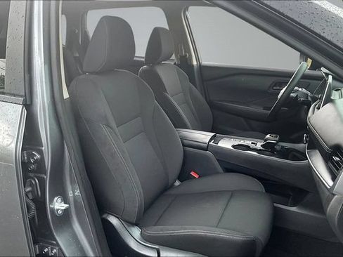 Used 2026 Nissan Rogue S FWD image 27