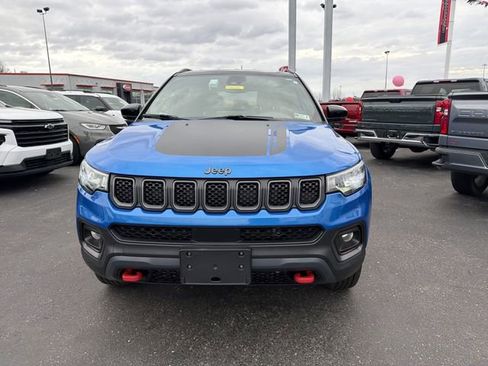 Used 2024 Jeep Compass Trailhawk AWD/4WD image 10