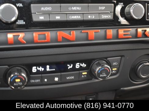 Used 2025 Nissan Frontier PRO-4X w/ Pro Convenience Package image 11