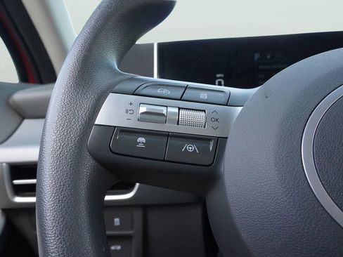 Used 2025 Hyundai Sonata SEL FWD image 11