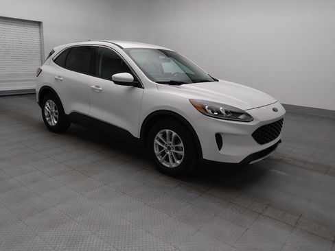 Used 2020 Ford Escape SE FWD image 11
