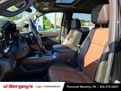 Certified 2023 Chevrolet Silverado 1500 High Country w/ High Country Premium Package AWD/4WD image 16