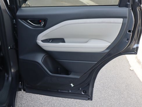 New 2025 Subaru Forester Limited image 20