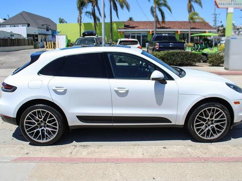 Used 2020 Porsche Macan AWD/4WD image 7
