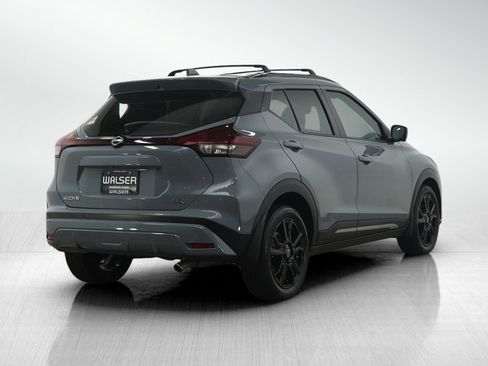 Used 2022 Nissan Kicks SR w/ Premium Package image 5