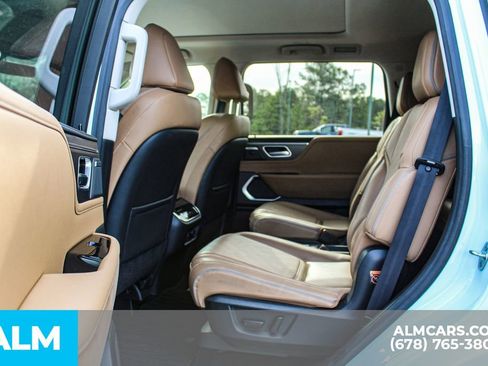Used 2025 INFINITI QX80 Luxe RWD image 17