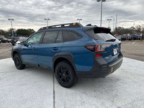 Certified 2023 Subaru Outback Wilderness image 5