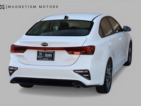 Used 2021 Kia Forte LXS FWD image 8