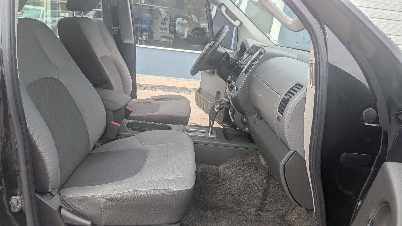 Used 2013 Nissan Xterra S AWD/4WD image 12