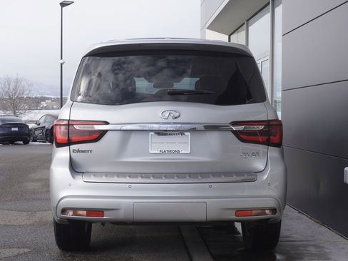 Used 2018 INFINITI QX80 4WD w/ Driver Assistance Package image 6