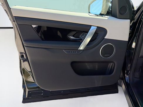 New 2025 Land Rover Discovery Sport S image 22