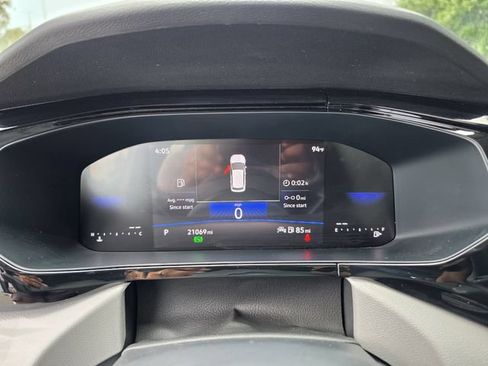 Used 2024 Volkswagen Taos S FWD image 18