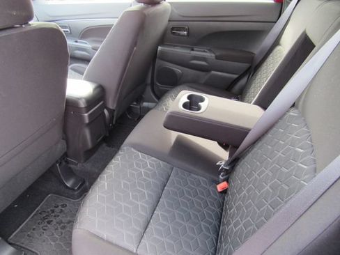 Used 2024 Mitsubishi Outlander Sport ES AWD/4WD image 13