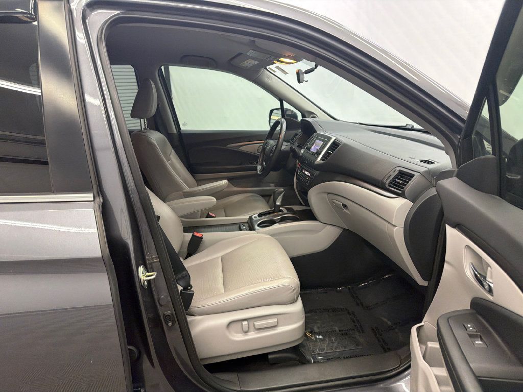 Used 2017 Honda Ridgeline RTL image 14