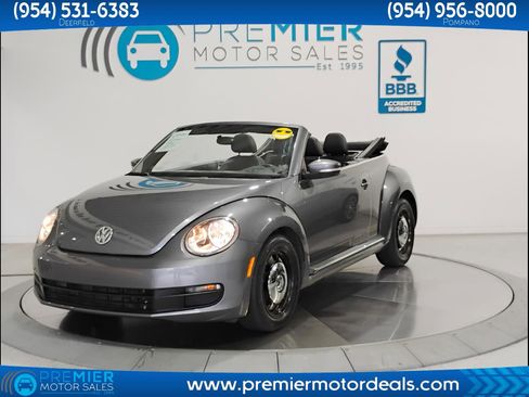 Used 2013 Volkswagen Beetle 2.5 image 1