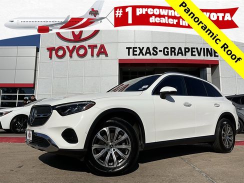 Used 2024 Mercedes-Benz GLC 300 4MATIC image 1