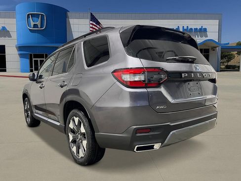 New 2026 Honda Pilot Elite image 3