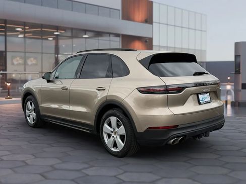 Used 2019 Porsche Cayenne S image 6