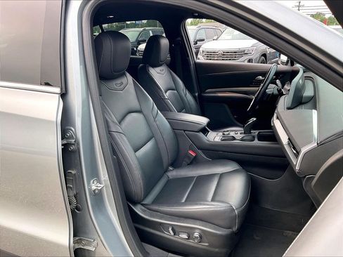 Used 2024 Cadillac XT4 Premium Luxury AWD/4WD image 10
