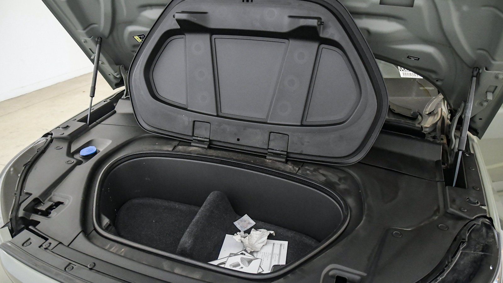 Certified 2023 Volvo C40 P8 Recharge Plus AWD/4WD image 28