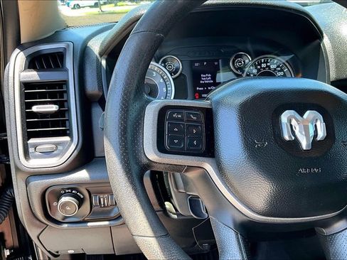 Used 2020 RAM 2500 Tradesman AWD/4WD image 18