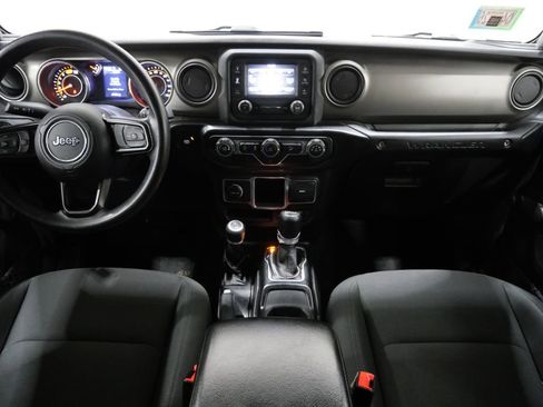 Used 2018 Jeep Wrangler Unlimited Sport image 11