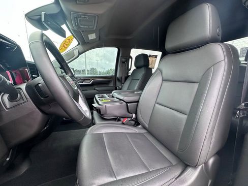 Used 2025 GMC Sierra 1500 SLT AWD/4WD image 18
