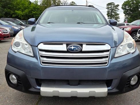 Used 2013 Subaru Outback 2.5i Limited w/ Moonroof Pkg AWD/4WD image 3