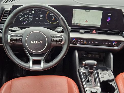 Certified 2023 Kia Sportage SX AWD/4WD image 10