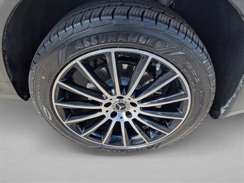 Used 2022 Mercedes-Benz GLC 300 4MATIC image 9