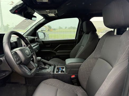Used 2024 Toyota Tacoma SR5 RWD image 10