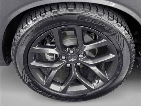 Used 2022 Dodge Challenger GT w/ Driver Convenience Group RWD image 9