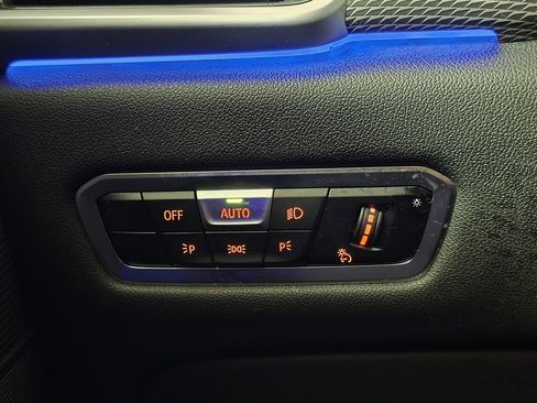 Used 2022 BMW X5 xDrive40i w/ M Sport Package image 36