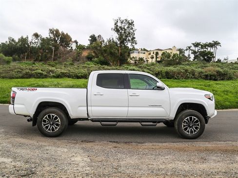 Used 2023 Toyota Tacoma TRD Sport image 4