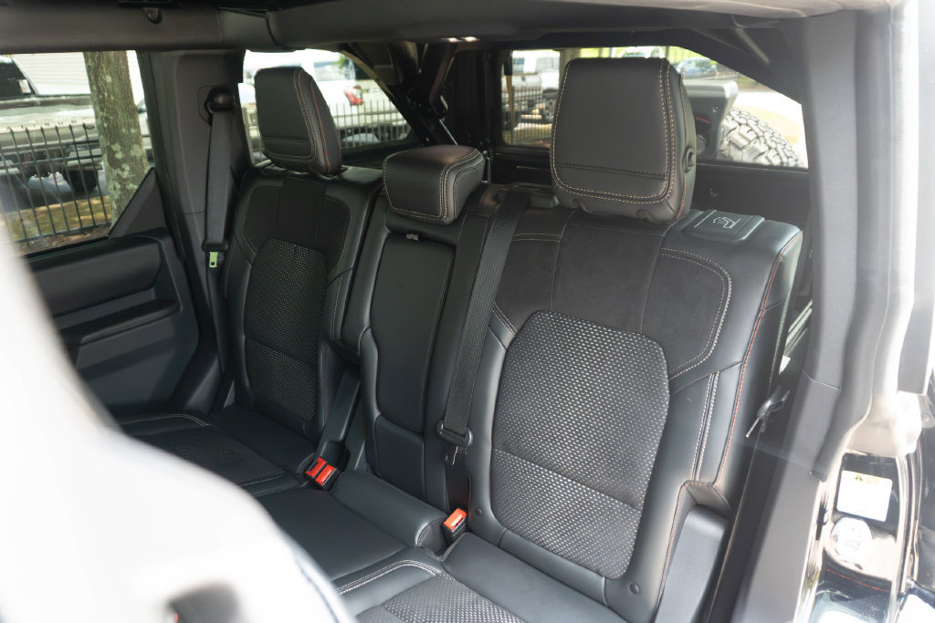 Used 2024 Ford Bronco Raptor w/ Interior Carbon Fiber Pack 6 AWD/4WD image 25